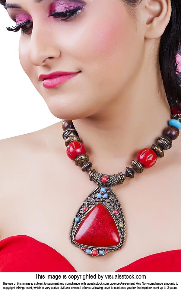 Beautiful Woman Design fashion bust Jewellery Neck