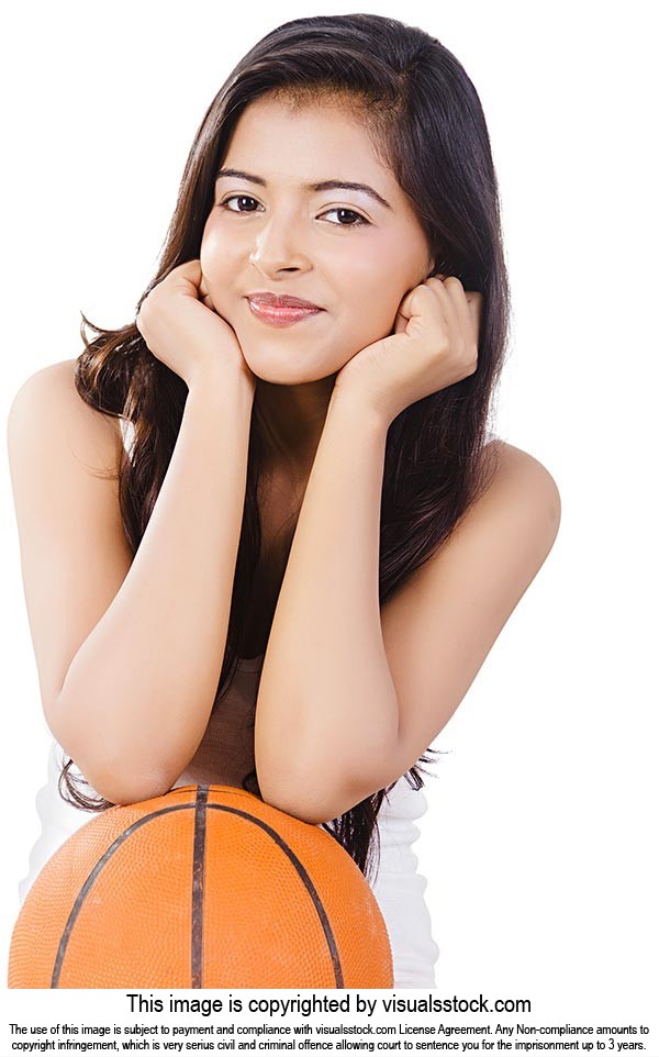 1 Person Only ; 20-25 Years ; Ball ; Basket Ball ;