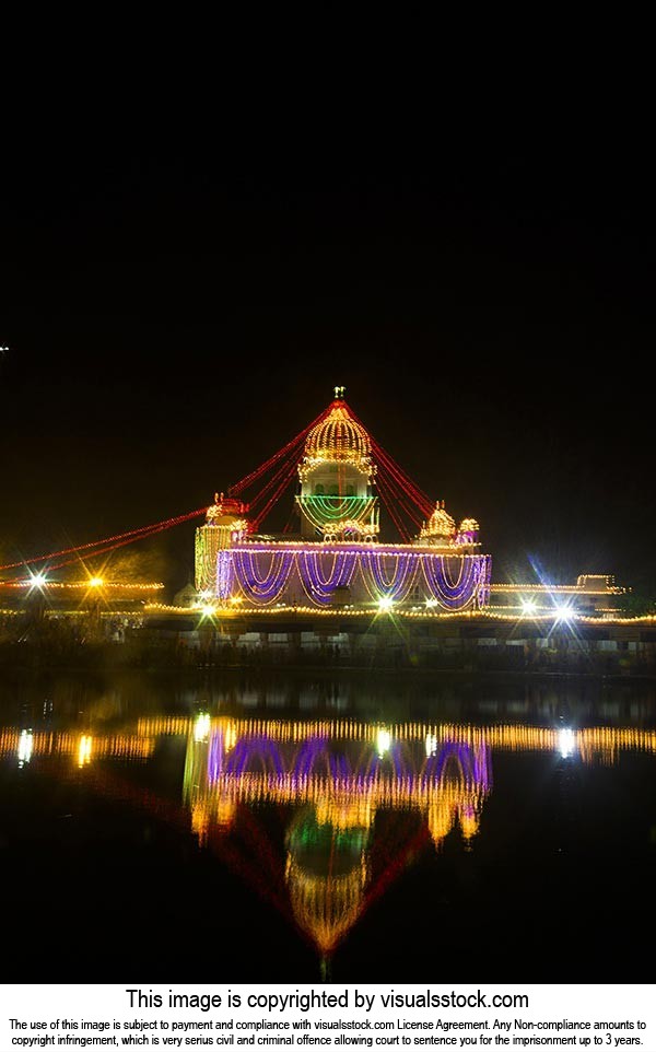 Architecture ; Bangla Sahib ; Buildings ; Celebrat