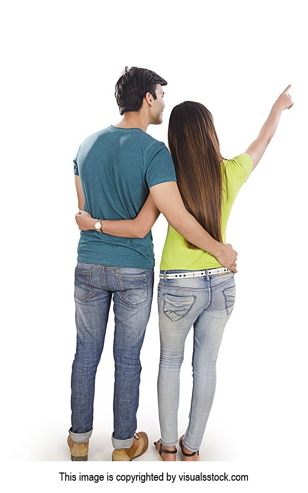 2 People ; 25-30 Years ; Adult Man ; Adult Woman ;