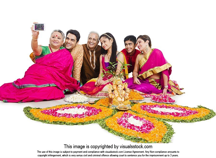 Joint Family Rangoli Diwali Taking Selfie