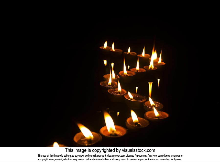 Arranging ; Black background ; Burning ; Celebrati