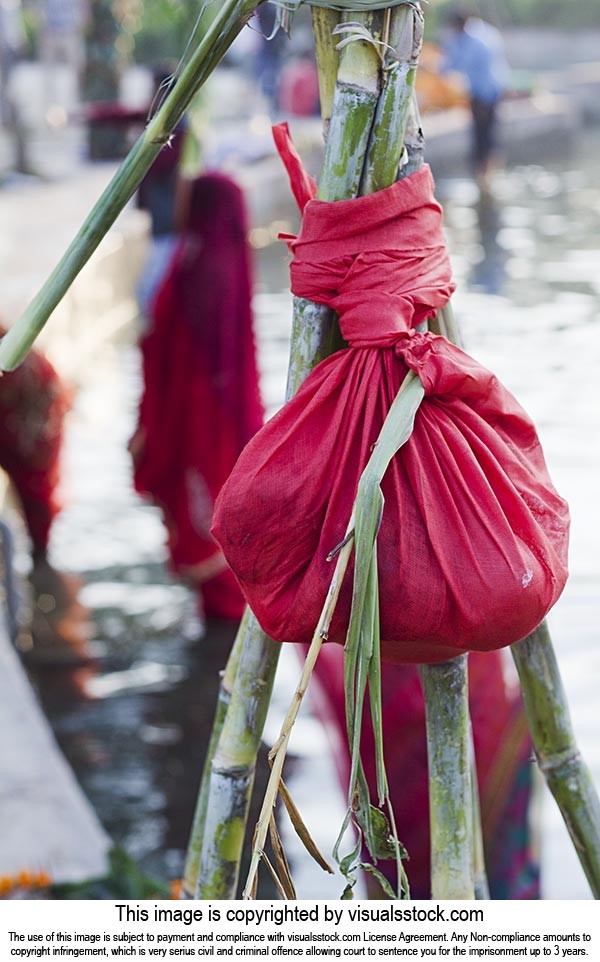 Bag ; Bathing ; Celebrations ; Chhath Pooja ; Colo