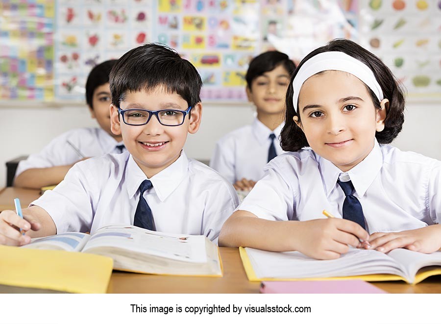 2 People ; 3-5 People ; Book ; Boys ; Classmate ; 