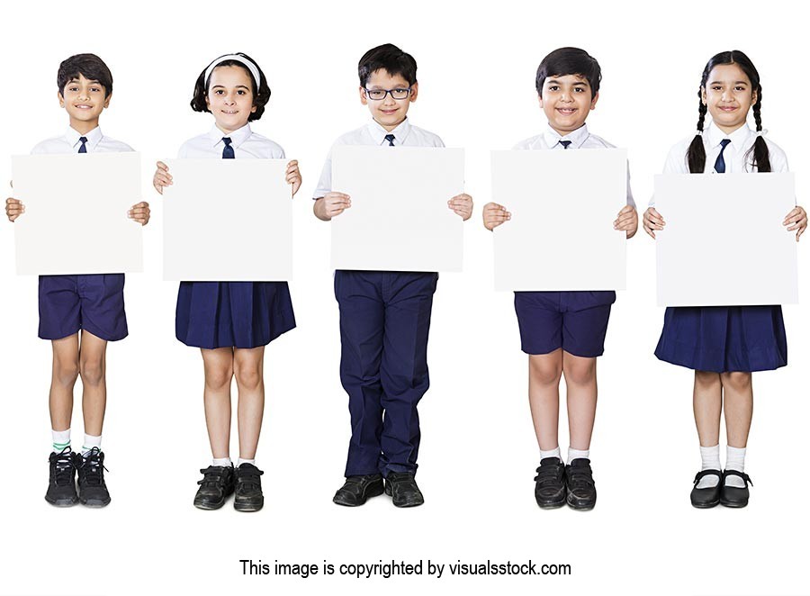 3-5 People ; Boys ; Classmate ; Color Image ; Comm