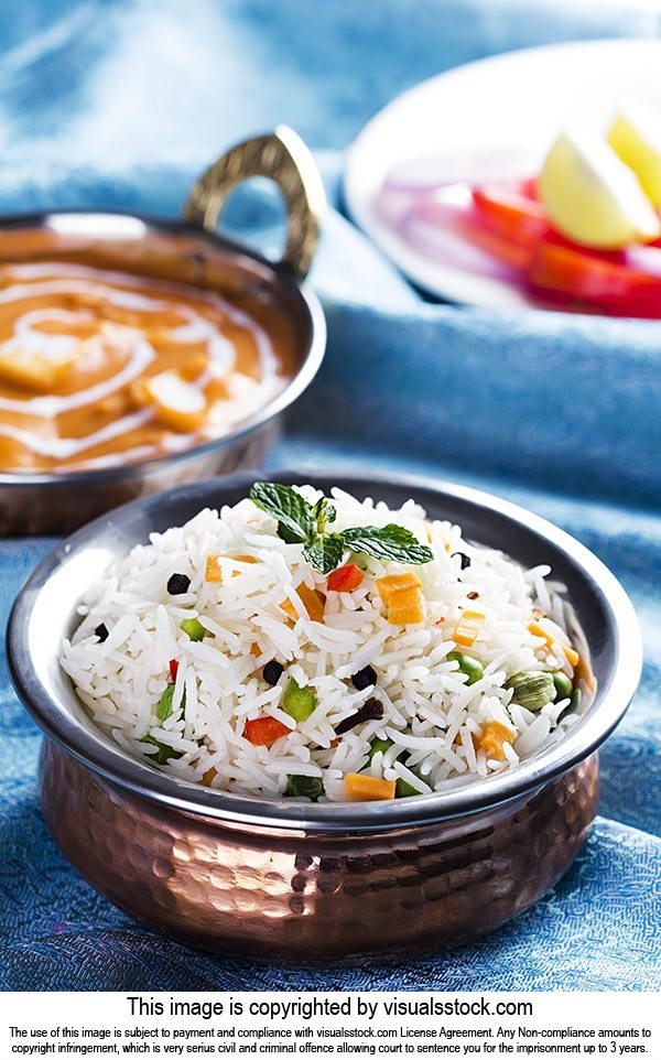 Arranging ; Bowl ; Close-Up ; Color Image ; Cooked