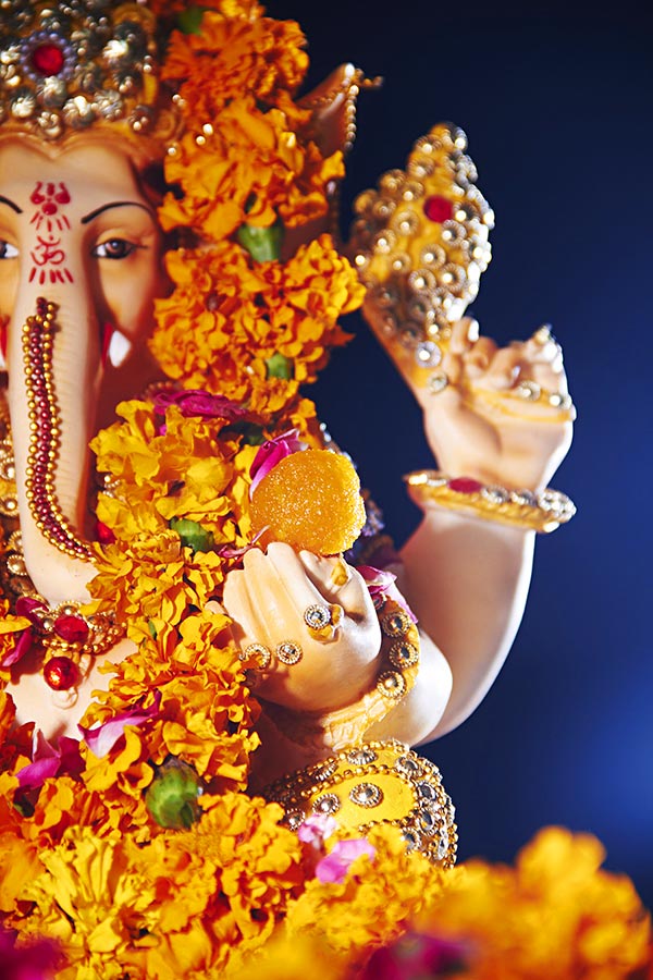 Statue-of Lord Ganesha Pooja arrangement during Ganesh Chaturthi ...