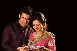Married Couple Deepavali Festival Plate Diya