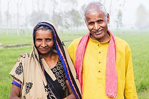 2 People ; 50-60 Years ; Adult Man ; Adult Woman ;